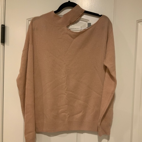 525 AMERICA Cold Shoulder 100% Cashmere Sweater - Picture 2 of 6